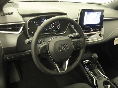 New 2026 Toyota Corolla SE image 8