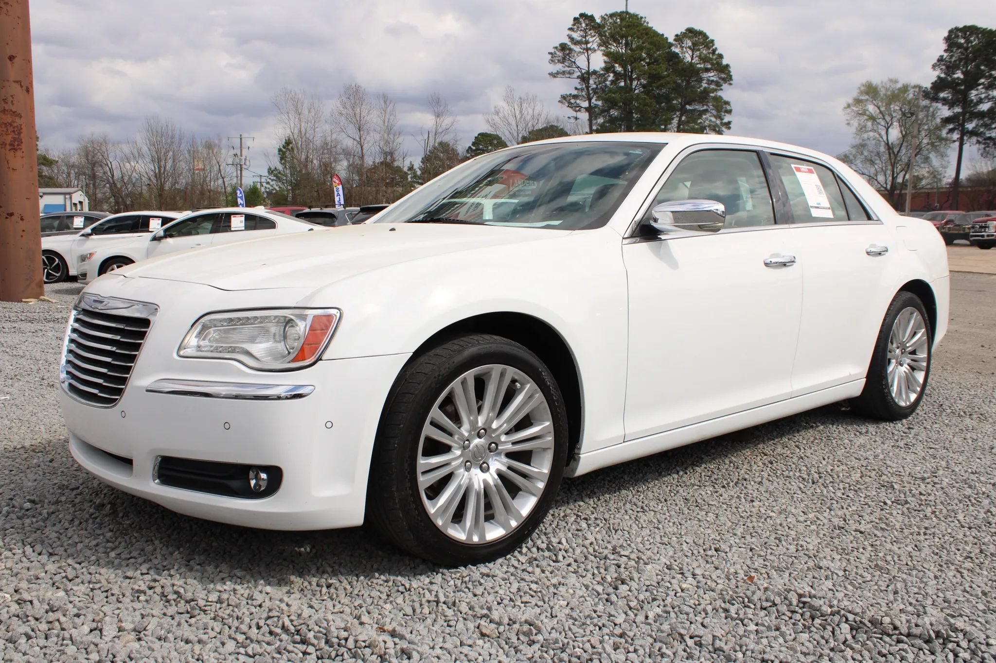 Used 2011 Chrysler 300 Limited w/ Sound Group RWD image 3