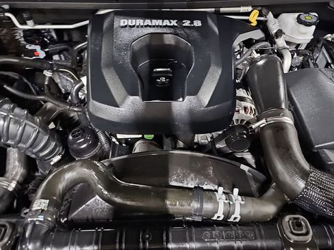 Used 2021 Chevrolet Colorado Z71 w/ Z71 Midnight Edition AWD/4WD image 27