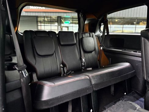 Used 2018 Dodge Grand Caravan GT image 15