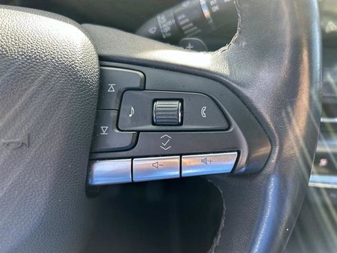 Used 2024 Cadillac XT4 Premium Luxury image 25