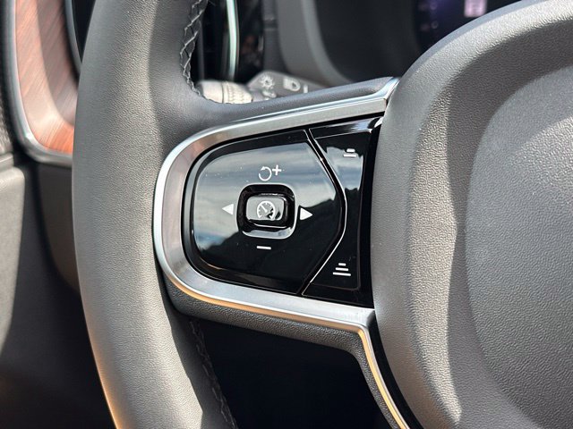 Certified 2023 Volvo XC60 B5 Ultimate w/ Climate Package AWD/4WD image 26