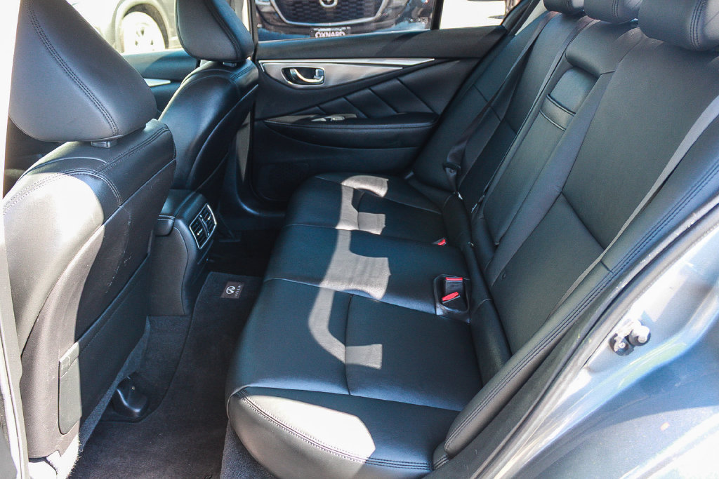 Used 2015 INFINITI Q50 Premium w/ Navigation Package RWD image 18