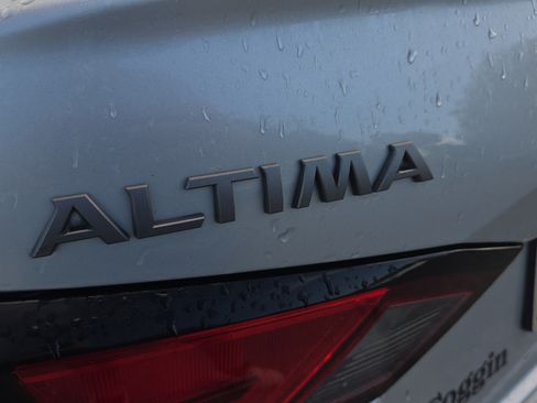 Used 2024 Nissan Altima 2.5 SR FWD image 31