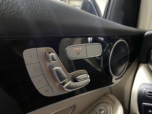 Used 2018 Mercedes-Benz GLC 300 image 10