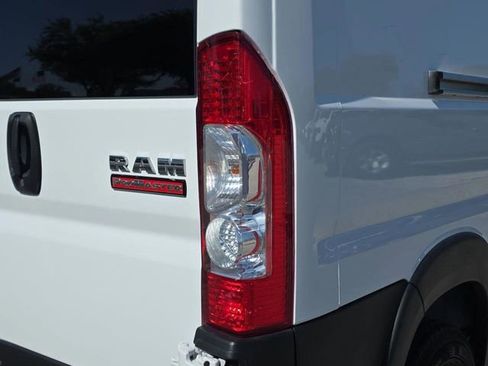 Used 2022 RAM ProMaster 2500 image 14