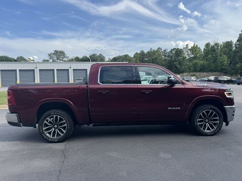 Used 2025 RAM 1500 Limited AWD/4WD image 4