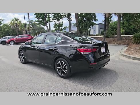Used 2025 Nissan Sentra SV FWD image 26