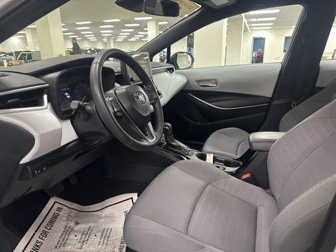 Certified 2025 Toyota Corolla SE image 11