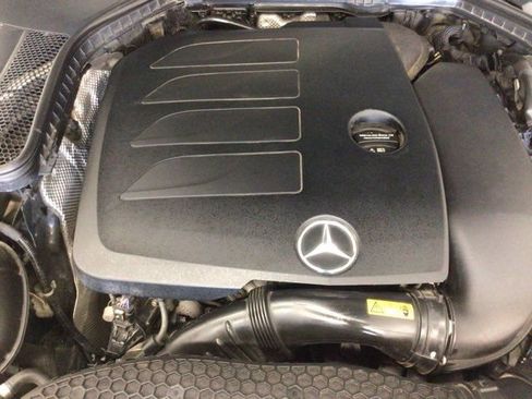 Used 2019 Mercedes-Benz C 300 Sedan w/ Premium Package image 29
