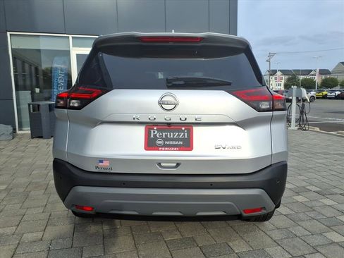 Certified 2023 Nissan Rogue SV image 4