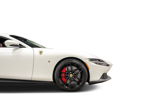 Used 2022 Ferrari Roma image 31
