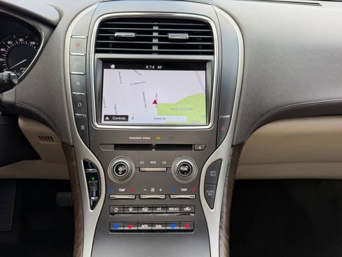 Used 2016 Lincoln MKX Reserve w/ Climate Package AWD/4WD image 52