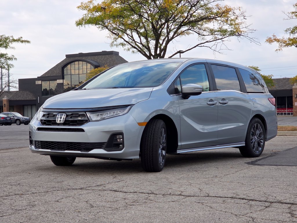New 2027 Honda Odyssey Touring image 25