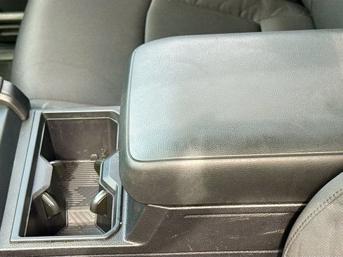 Used 2025 Toyota Tacoma SR AWD/4WD image 36