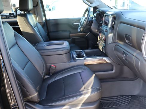 Used 2019 Chevrolet Silverado 1500 LT Trail Boss AWD/4WD image 35