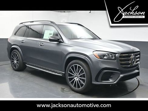 Used 2025 Mercedes-Benz GLS 450 4MATIC image 1