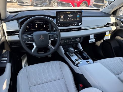 New 2026 Mitsubishi Outlander SEL FWD image 7