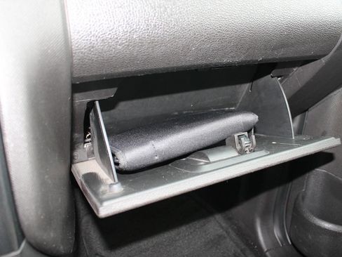 Used 2008 Ford Explorer XLT image 45