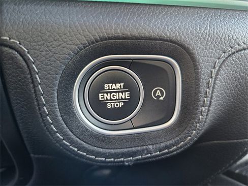 Used 2023 Mercedes-Benz GLS 450 4MATIC image 33