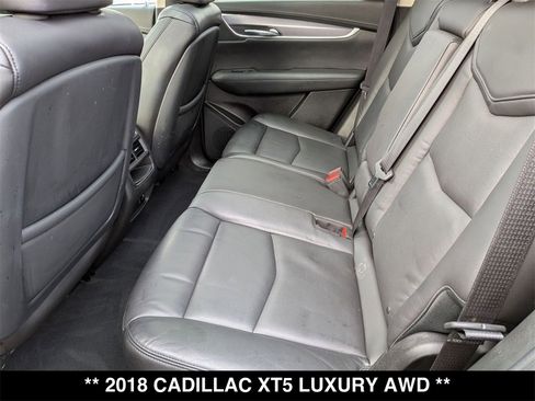 Used 2018 Cadillac XT5 Luxury w/ Driver Awareness Package image 4