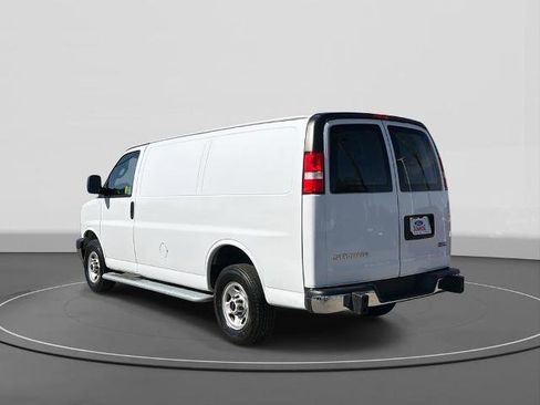 Used 2024 GMC Savana 2500 w/ Driver Convenience Package RWD image 7
