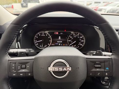 New 2026 Nissan Pathfinder S image 16