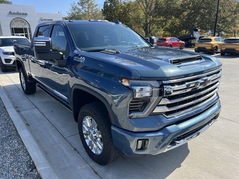 Used 2025 Chevrolet Silverado 2500 High Country w/ High Country Premium Package image 1