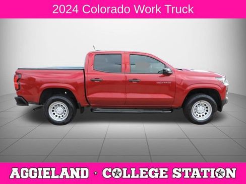Used 2024 Chevrolet Colorado W/T w/ Safety Package RWD image 2