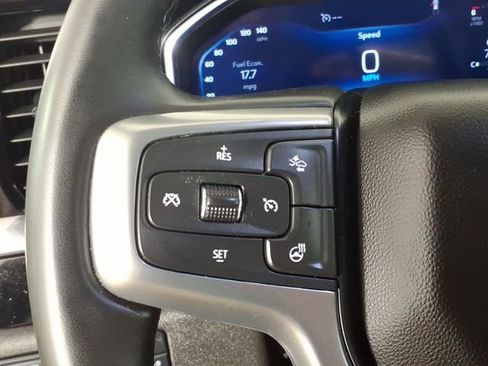 Used 2025 Chevrolet Silverado 1500 LT AWD/4WD image 18