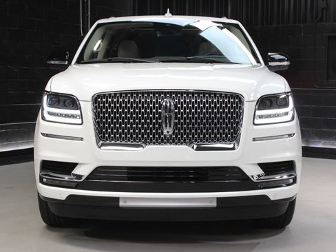 Used 2021 Lincoln Navigator Reserve w/ Luxury Package image 5