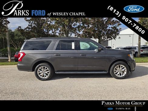Used 2021 Ford Expedition Max XLT image 3