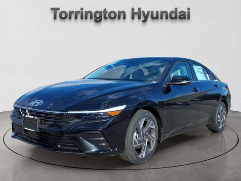 New 2026 Hyundai Elantra Limited FWD image 1