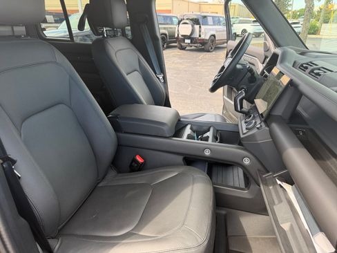 Used 2026 Land Rover Defender 110 S AWD/4WD image 28