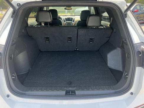 Used 2022 Chevrolet Equinox Premier image 18