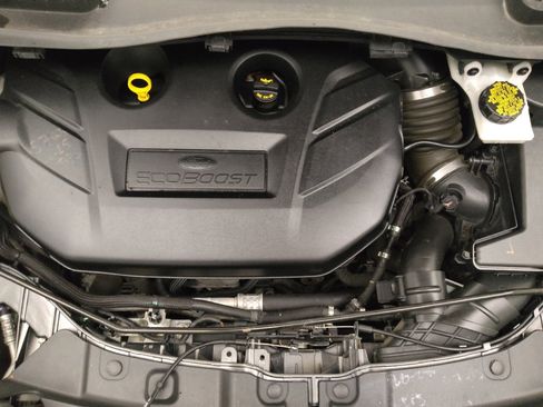 Used 2017 Ford Escape SE w/ Equipment Group 201A AWD/4WD image 30