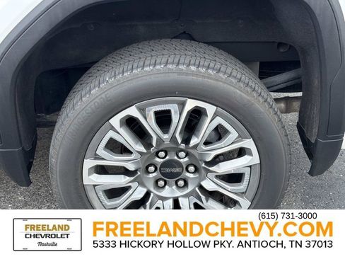 Used 2023 GMC Sierra 1500 Denali Ultimate image 11