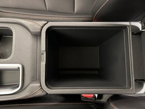 Used 2022 Nissan Sentra SR w/ SR Premium Package image 23