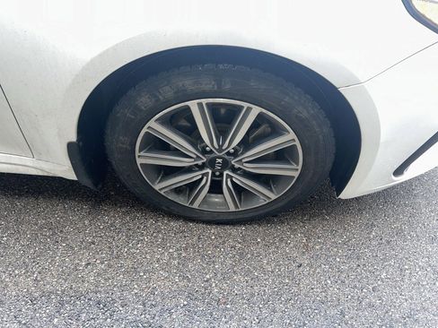 Used 2019 Kia Optima LX w/ LX Premium Package image 17