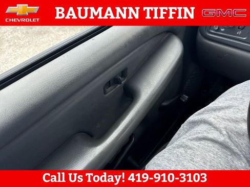 Used 2006 Chevrolet Silverado 1500 W/T AWD/4WD image 9