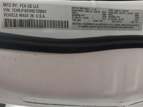 Used 2022 Jeep Grand Cherokee Laredo X image 33