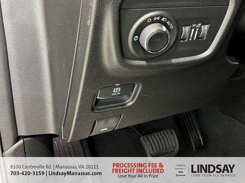 New 2025 Jeep Grand Cherokee Altitude image 29