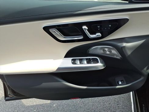 New 2026 Mercedes-Benz E 450 4MATIC Sedan image 11