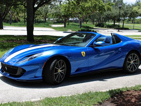 Certified 2022 Ferrari 812 GTS RWD image 24