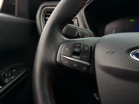 Used 2024 Ford Escape ST-Line Select w/ Tech Pack #1 image 9