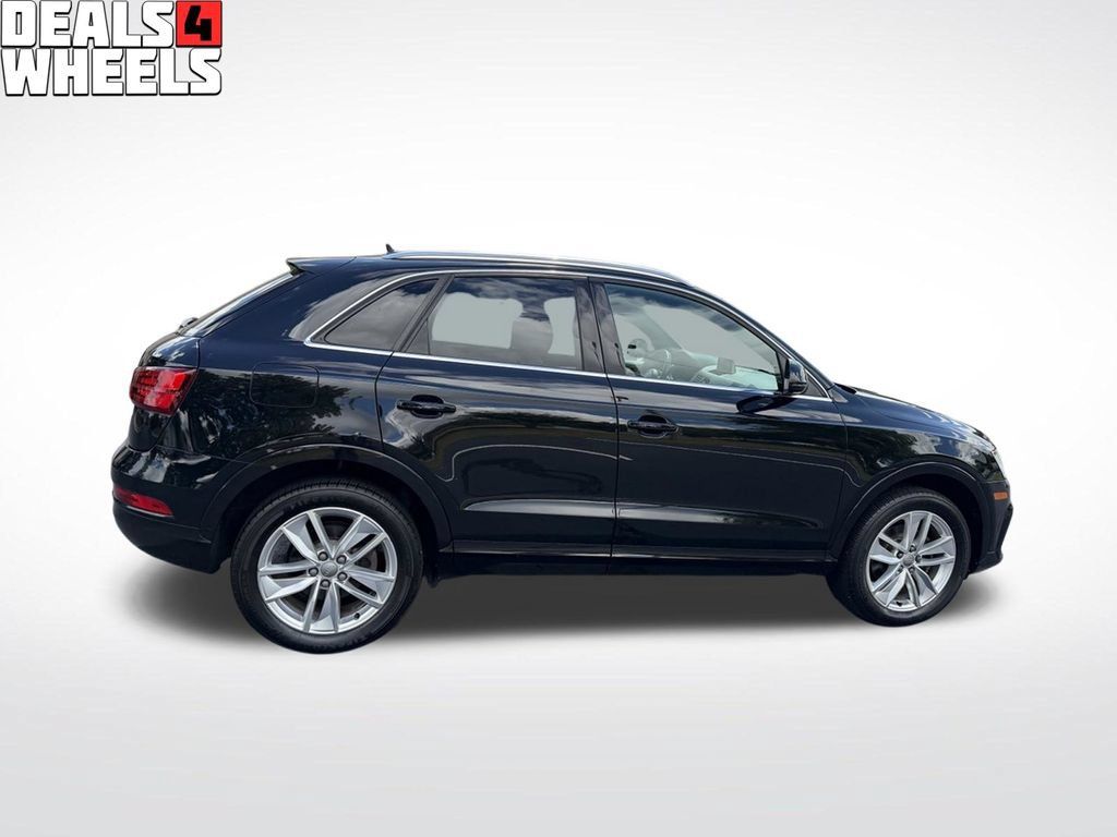 Used 2017 Audi Q3 2.0T Premium Plus w/ Premium Plus Package AWD/4WD image 6