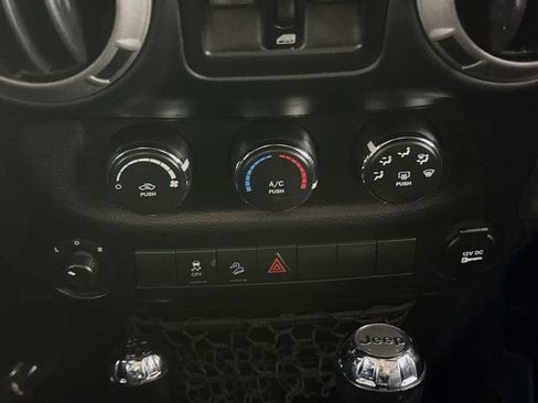 Used 2015 Jeep Wrangler Unlimited Sport w/ Quick Order Package 24S image 13