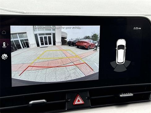 Used 2025 Kia Sportage EX w/ Premium Package image 21