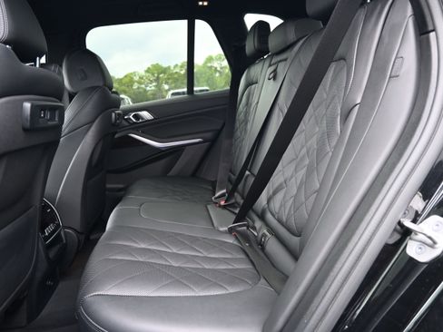 Used 2023 BMW X5 xDrive40i image 31