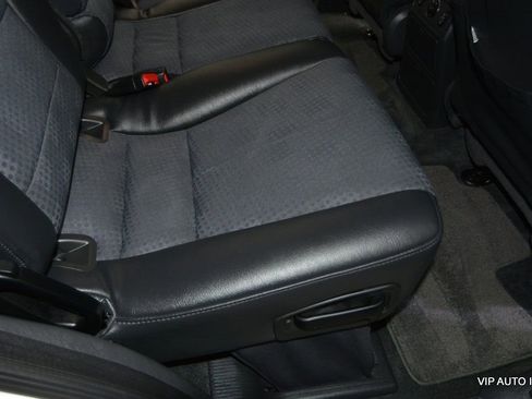 Used 2004 Mercedes-Benz ML 350 4MATIC image 27